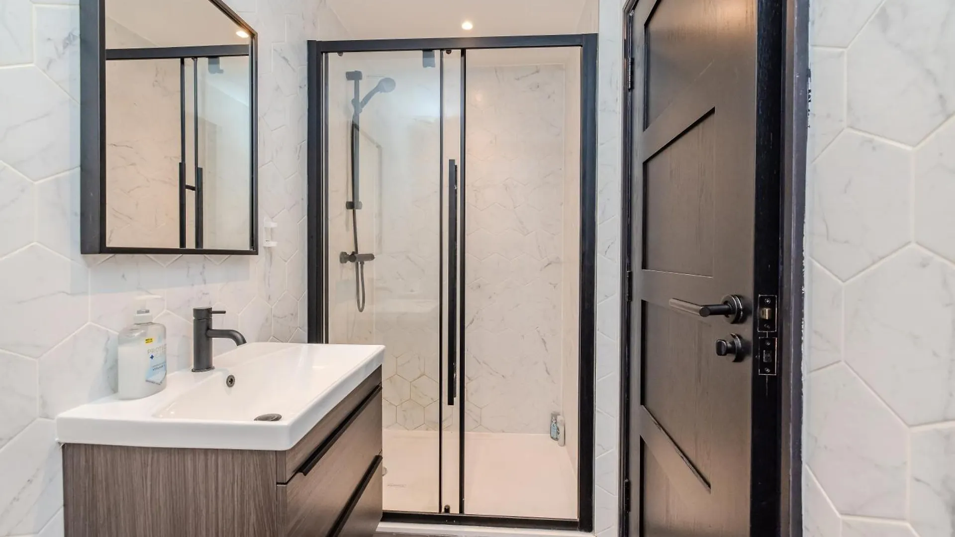 Prefect Studio Apartment At Central Brighton Next To Beach Verenigd Koninkrijk